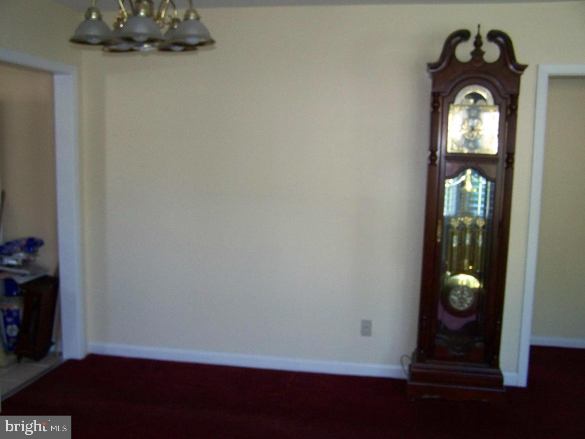 6225 Golden Ring Road Rosedale, MD 21237 - Photo 8 of 17 Dining area