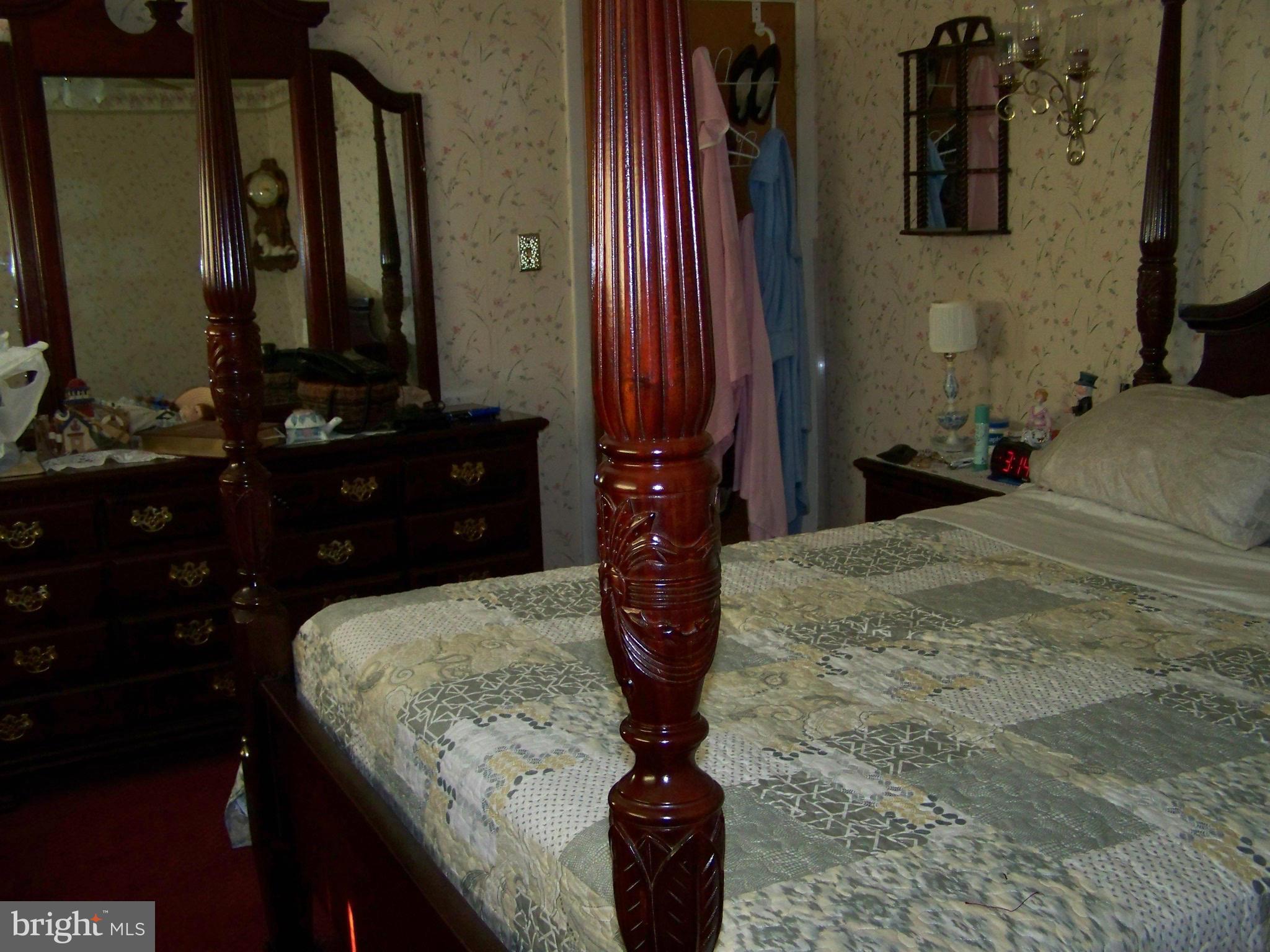 6225 Golden Ring Road Rosedale, MD 21237 - Photo 10 of 17 Bedroom (Master)