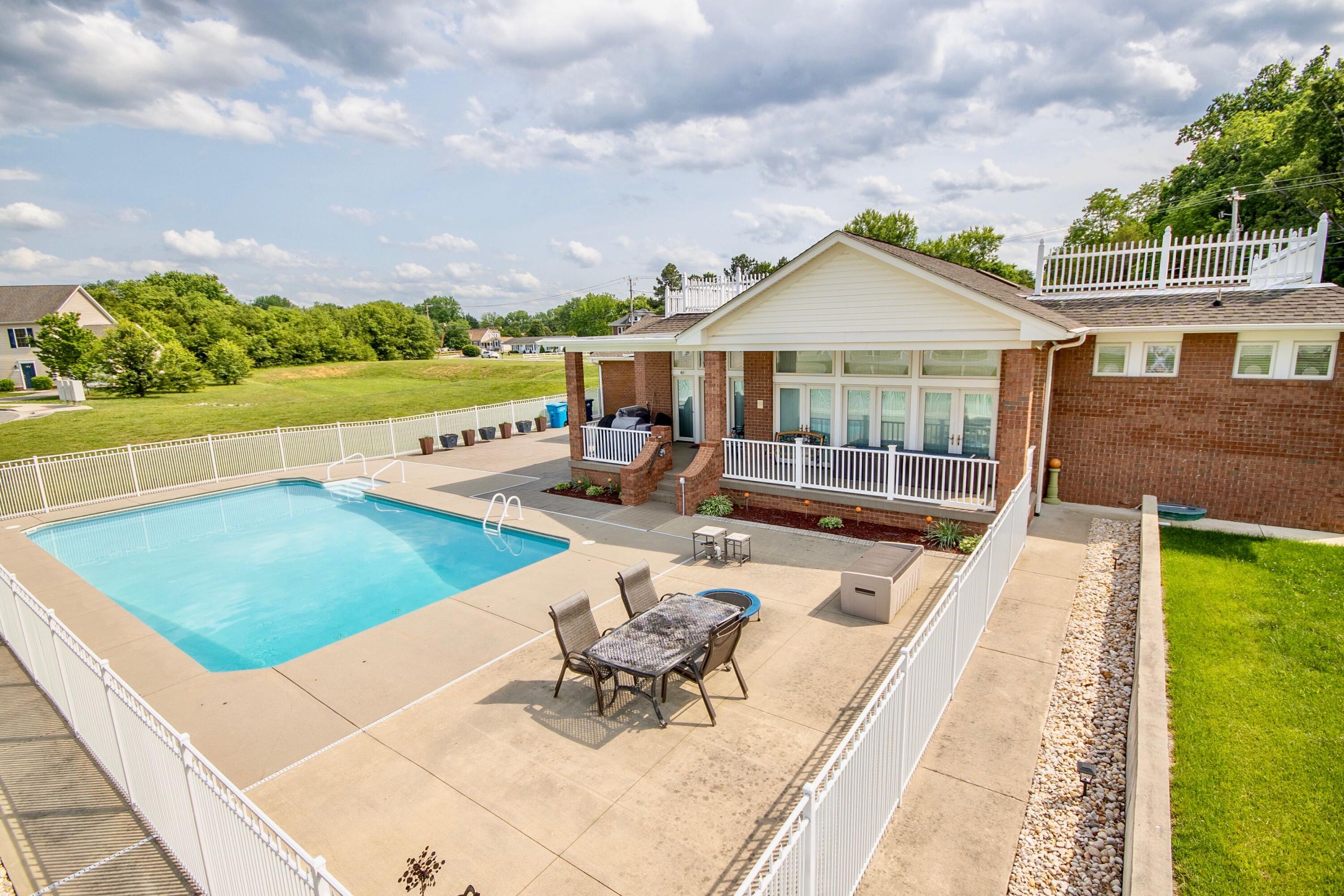4623 Cove Road Roanoke, VA 24017 - Photo 7 of 45 Cove - 6