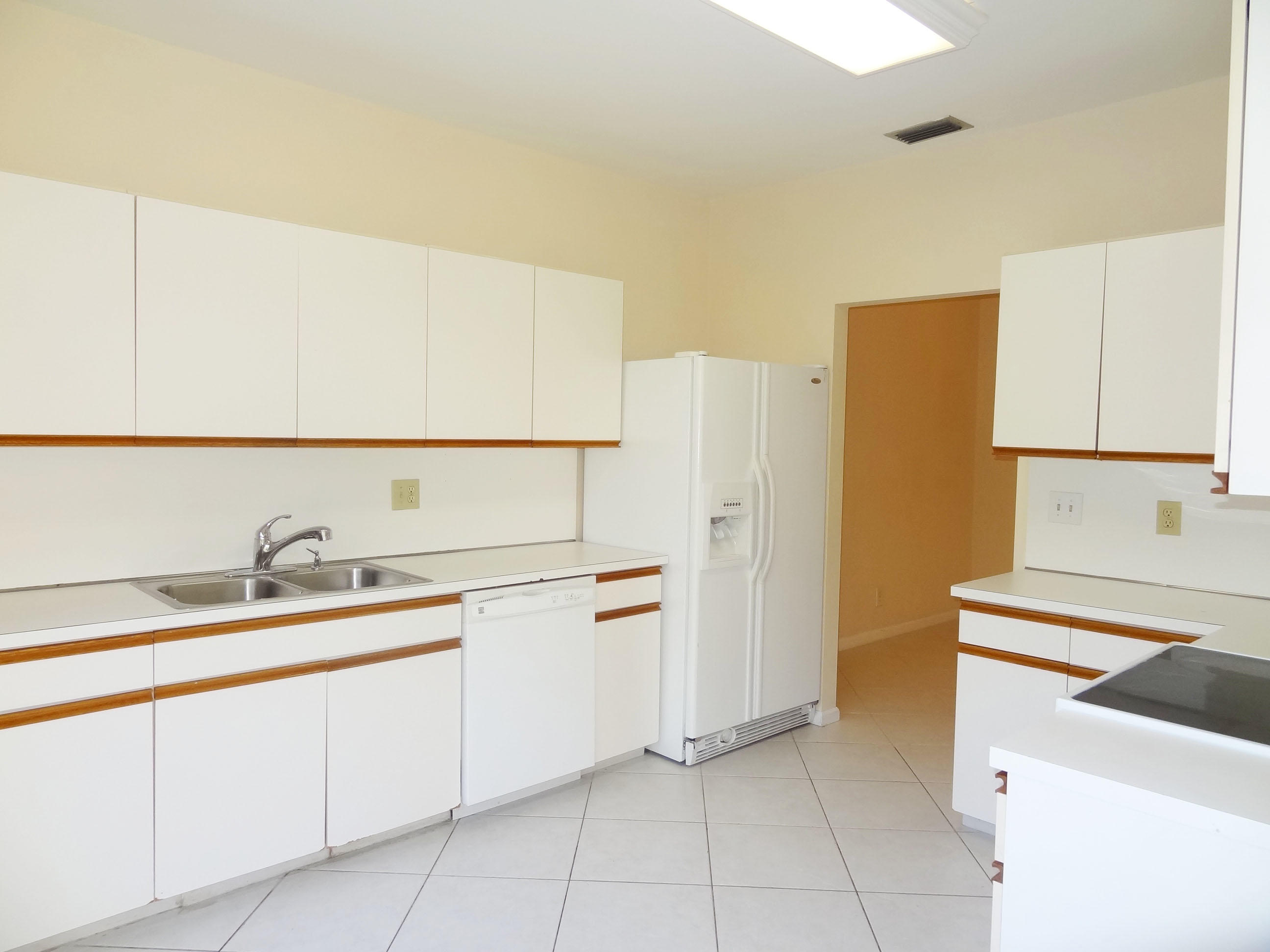 6704 Via Regina Boca Raton, FL 33433 - Photo 2 of 20 APPLIANCES REPLACED IN 2014
