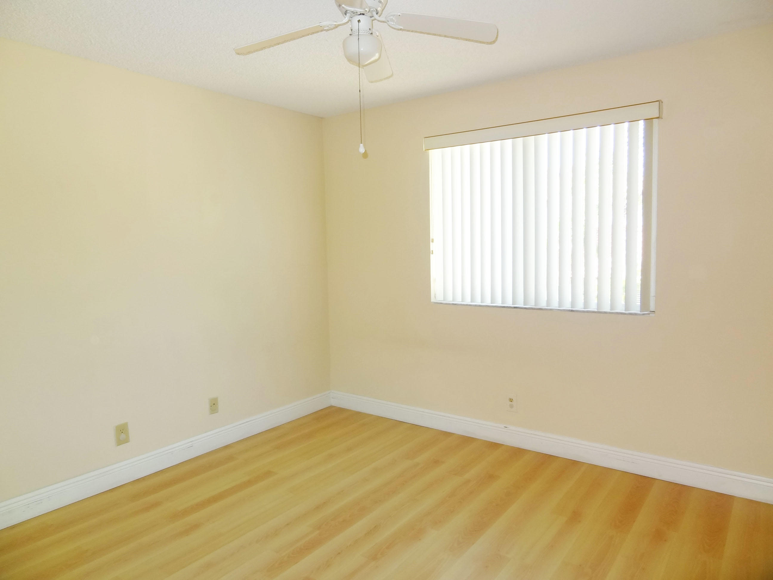 6704 Via Regina Boca Raton, FL 33433 - Photo 5 of 20 2ND BEDROOM