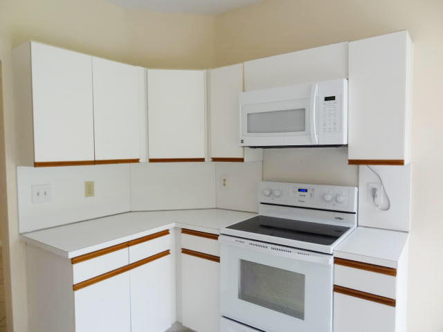 6704 Via Regina Boca Raton, FL 33433 - Photo 9 of 20 APPLIANCES REPLACED IN 2014