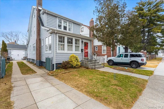 $808,000 | 92-14 221st Street | Queens Village