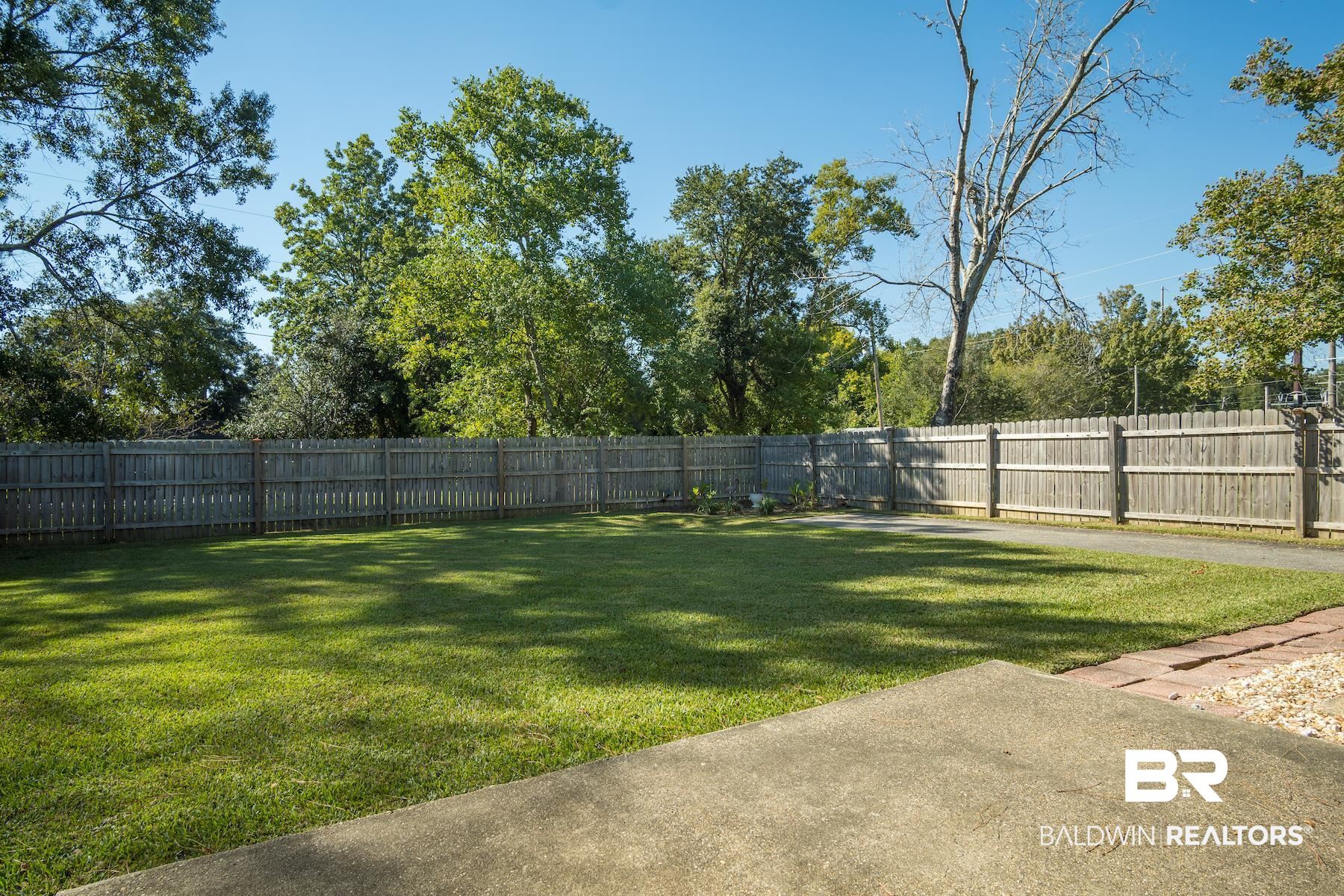 308 East Myrtle Avenue Foley, AL 36535 - Photo 18 of 29