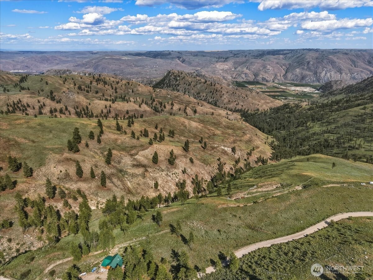 6575 Union Valley Road Chelan, WA 98816 - Photo 29 of 32