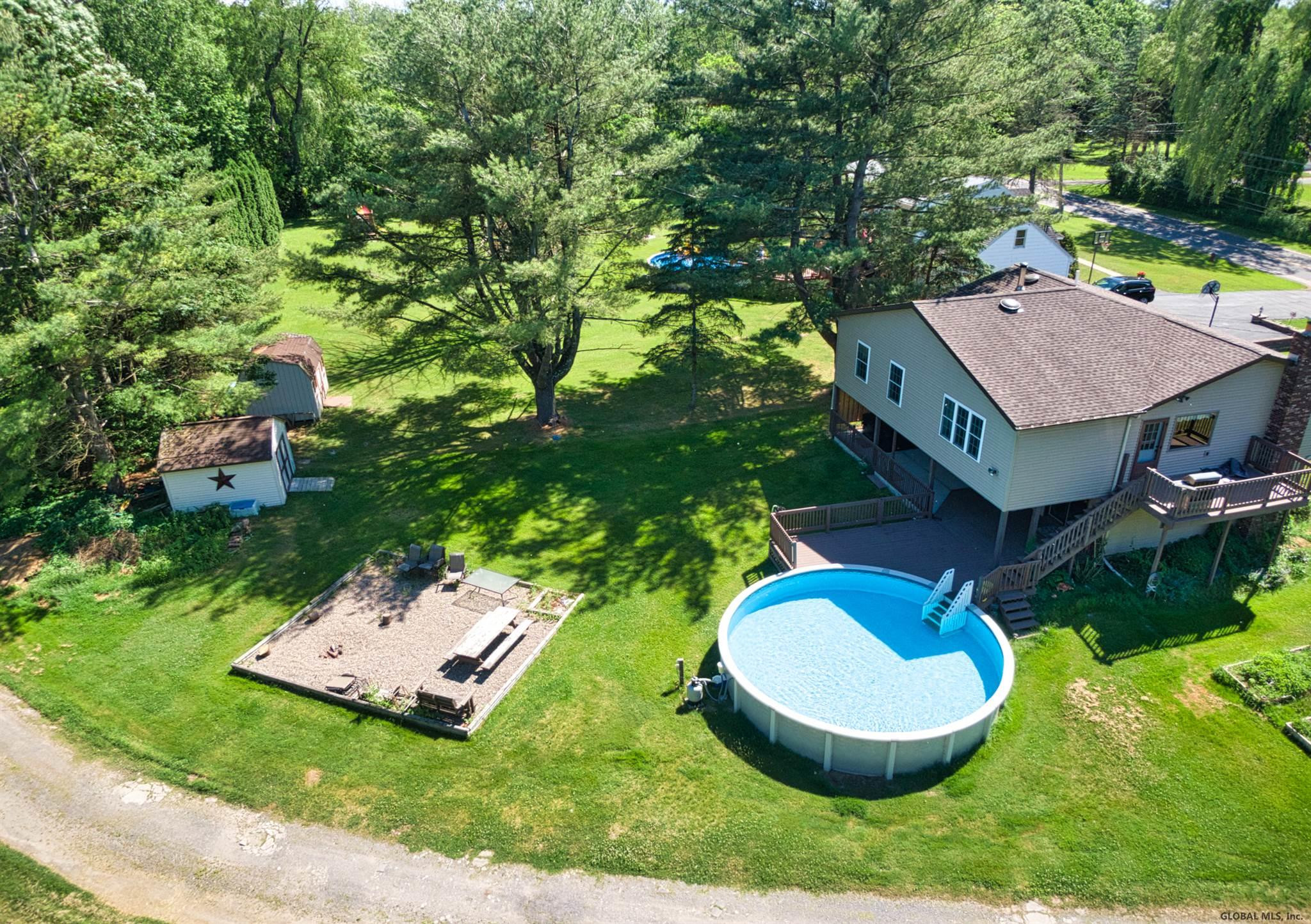 10 South Westcott Road Rotterdam, NY 12306 - Photo 27 of 55 Photo 27