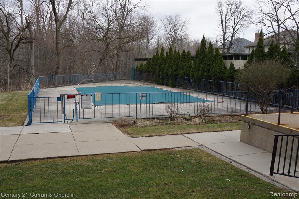 22700 Garrison Street, Unit 710 Dearborn, MI 48124 - Photo 17 of 19