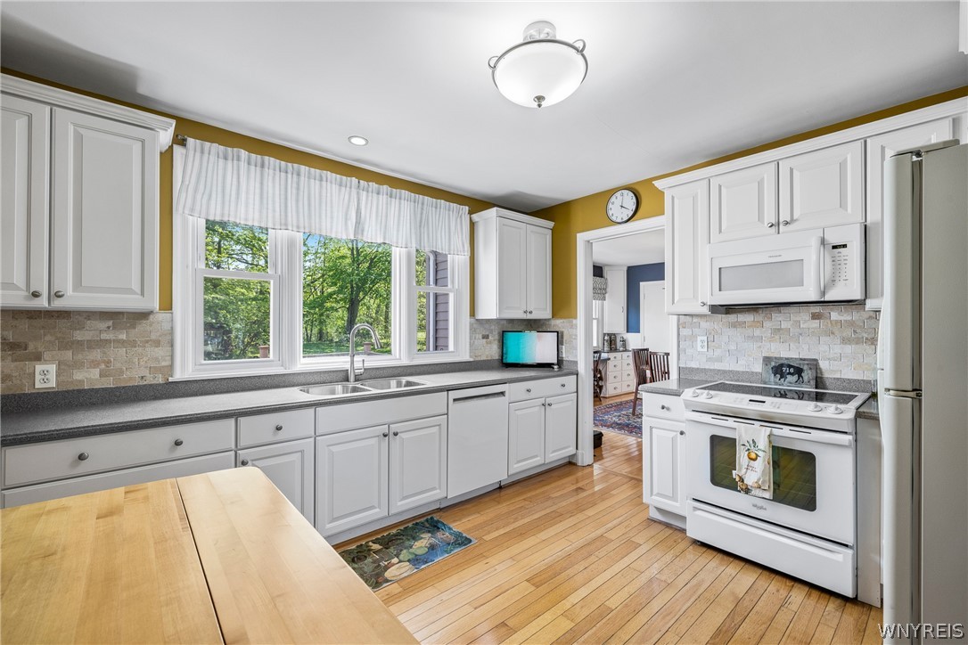 5427 Old Lake Shore Road Lake View, NY 14085 - Photo 17 of 38