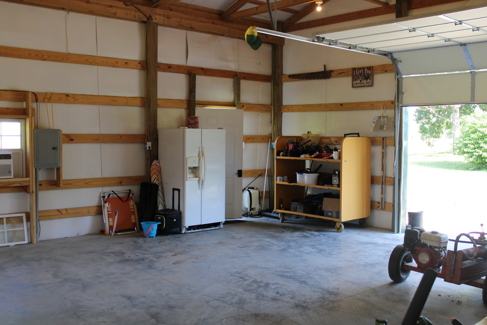 25677 Bethel Road Elkmont, AL 35620 - Photo 21 of 28 a view of an empty room with gym equipment
