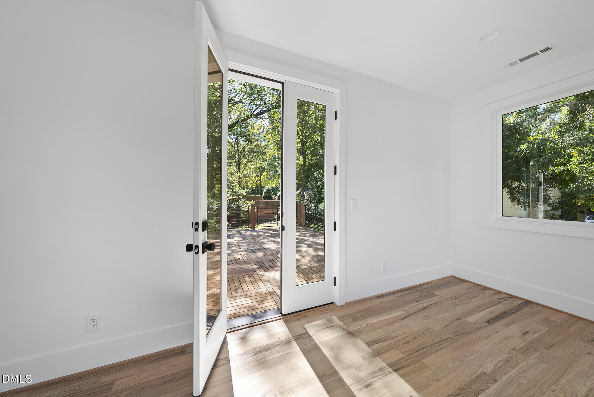 1009 Parker Street Raleigh, NC 27607 - Photo 59 of 66 DSC06284