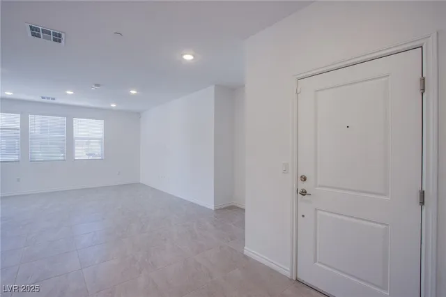 $2,200 | 2555 Hampton Road, Unit 11201, Henderson, NV 89052