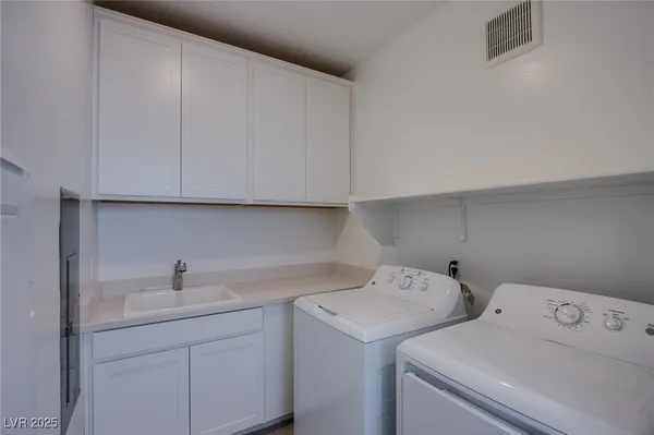 $2,200 | 2555 Hampton Road, Unit 11201, Henderson, NV 89052