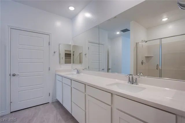 $2,200 | 2555 Hampton Road, Unit 11201, Henderson, NV 89052