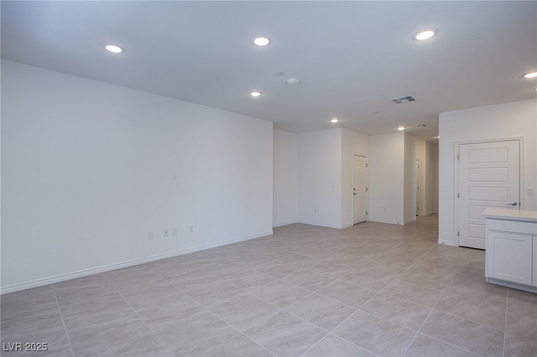 2555 Hampton Road, Unit 11201 Henderson, NV 89052 - Photo 8 of 36 Unfurnished room featuring recessed lighting