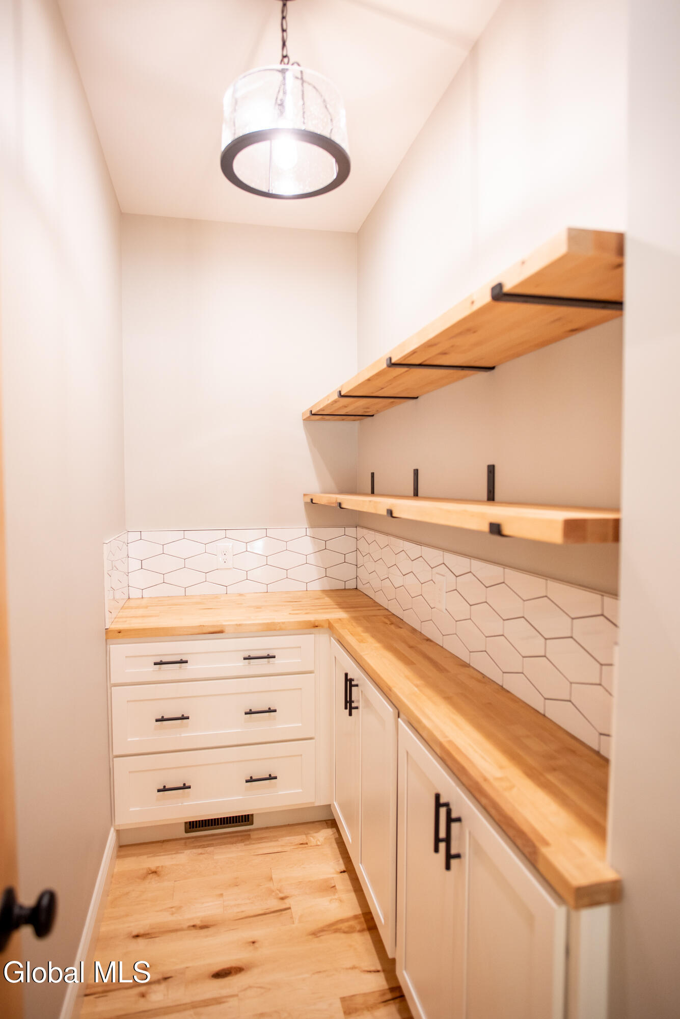 101 Sand Hill Road Greenfield, NY 12833 - Photo 10 of 23 DSC_9017