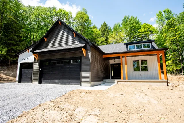 $699,977 | 101 Sand Hill Road, Greenfield, NY 12833