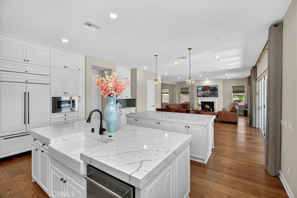 16069 Ranchview Court Riverside, CA 92504 - Photo 19 of 74 2 Islands