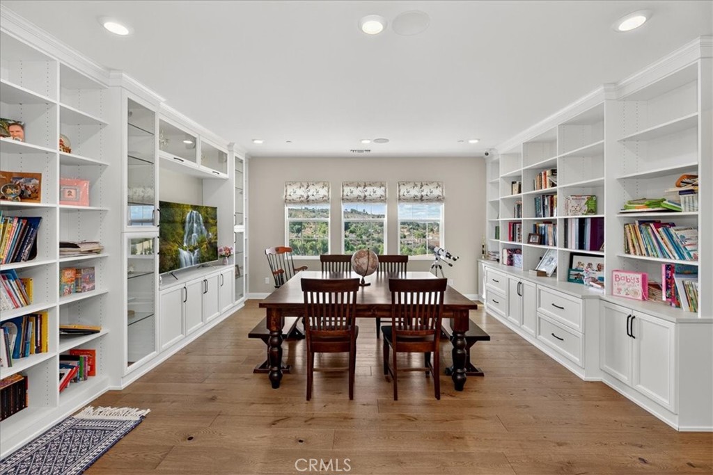 16069 Ranchview Court Riverside, CA 92504 - Photo 30 of 74 Library