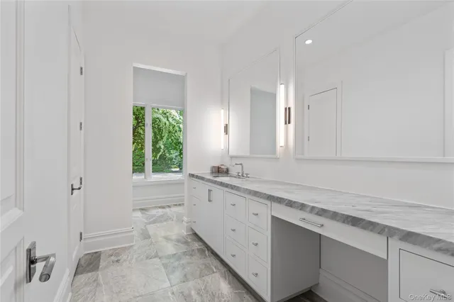 $3,999,998 | 204 Centre Island Road, Oyster Bay, NY 11771