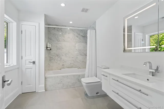 $3,999,998 | 204 Centre Island Road, Oyster Bay, NY 11771