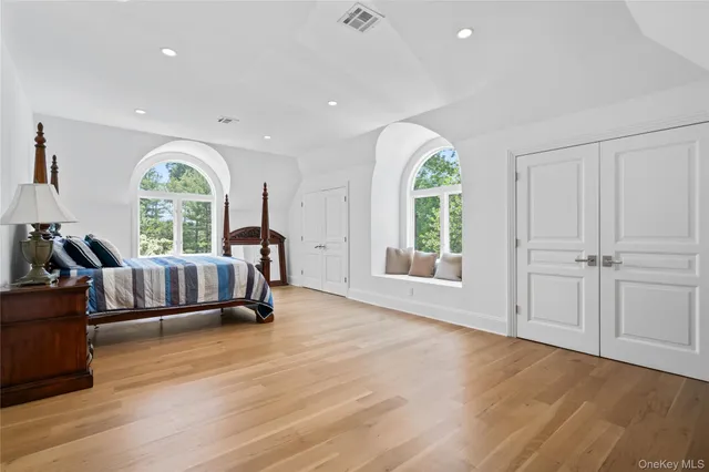 $3,999,998 | 204 Centre Island Road, Oyster Bay, NY 11771