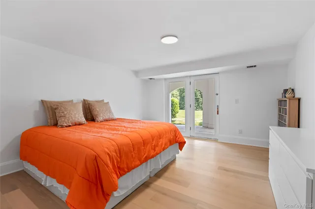 $3,999,998 | 204 Centre Island Road, Oyster Bay, NY 11771