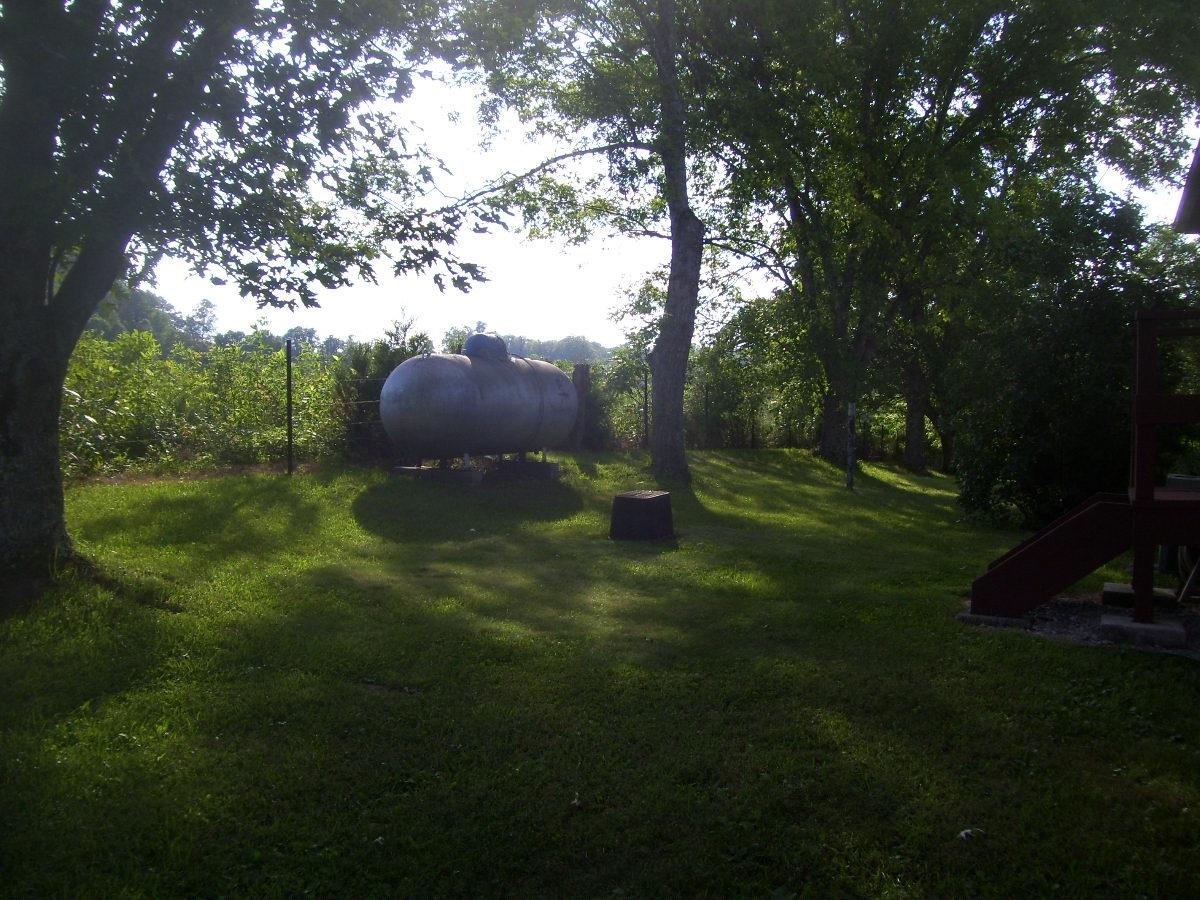 2055 Flat Hollow Road Speedwell, TN 37870 - Photo 26 of 28 106_4172