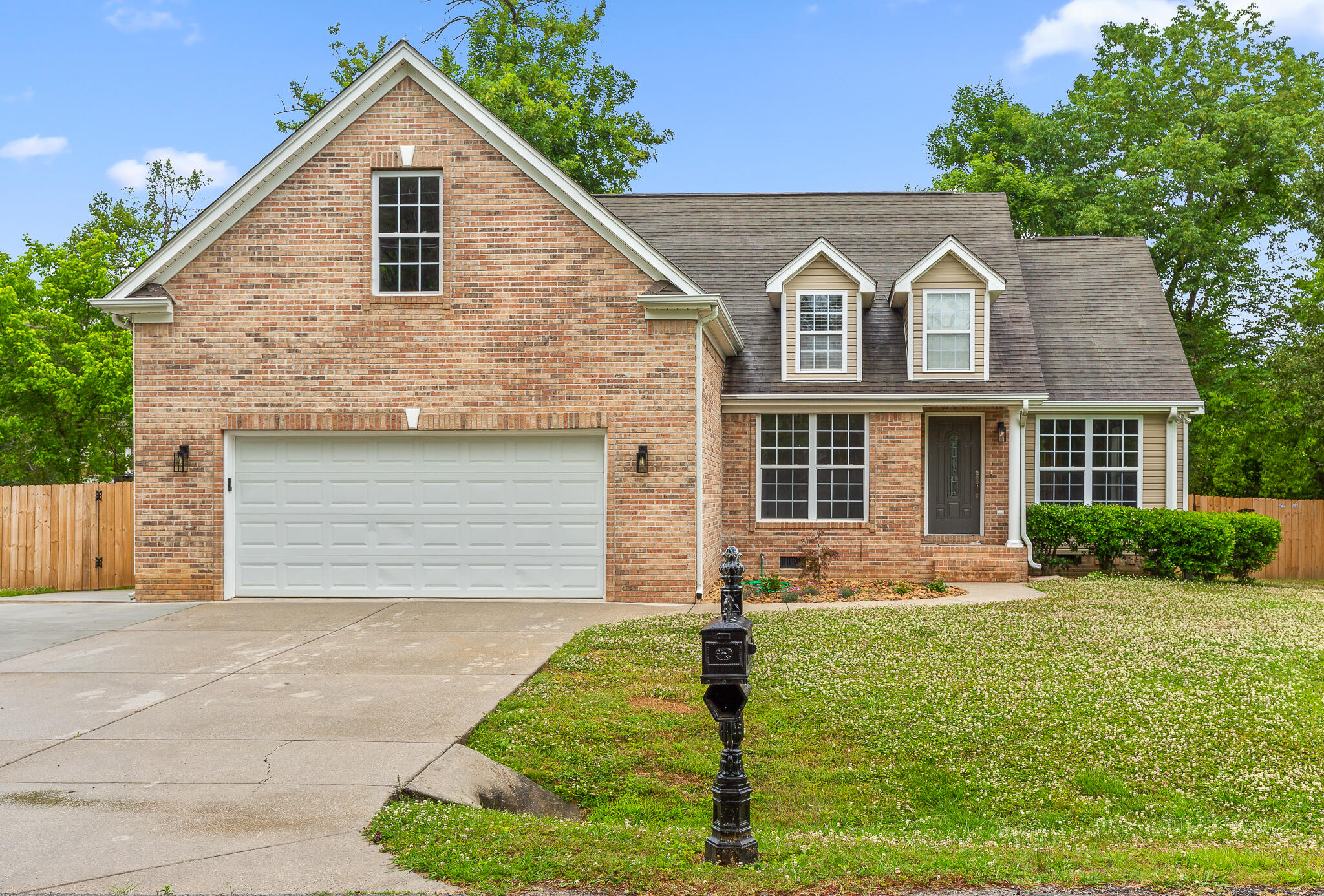 1897 Lela Lane Chattanooga, TN 37421 - Photo 1 of 34 Lela