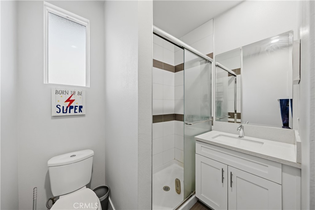 7950 Telegraph Road Downey, CA 90240 - Photo 23 of 36 Ensuite Bathroom