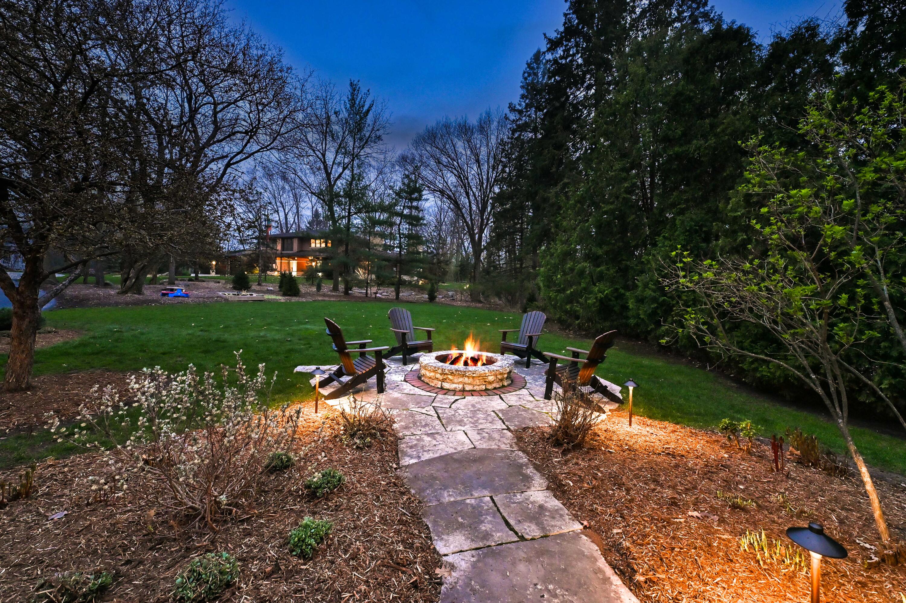 15025 Westover Road Elm Grove, WI 53122 - Photo 43 of 51 DZ15025TW-9