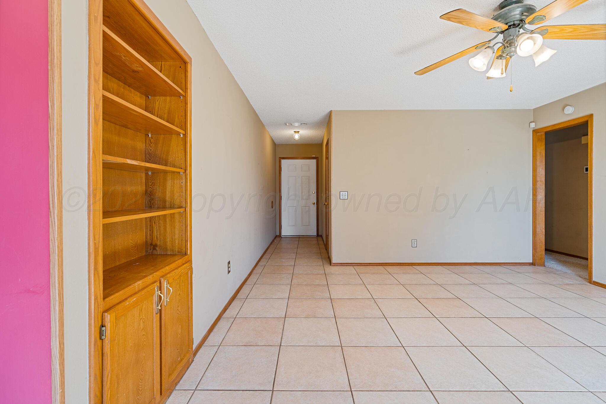 4211 Jamie Trail Amarillo, TX 79110 - Photo 5 of 17 Living Area view 3