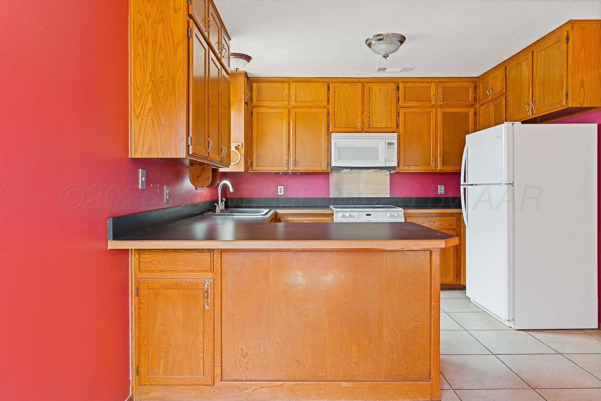 4211 Jamie Trail Amarillo, TX 79110 - Photo 8 of 17 Kitchen
