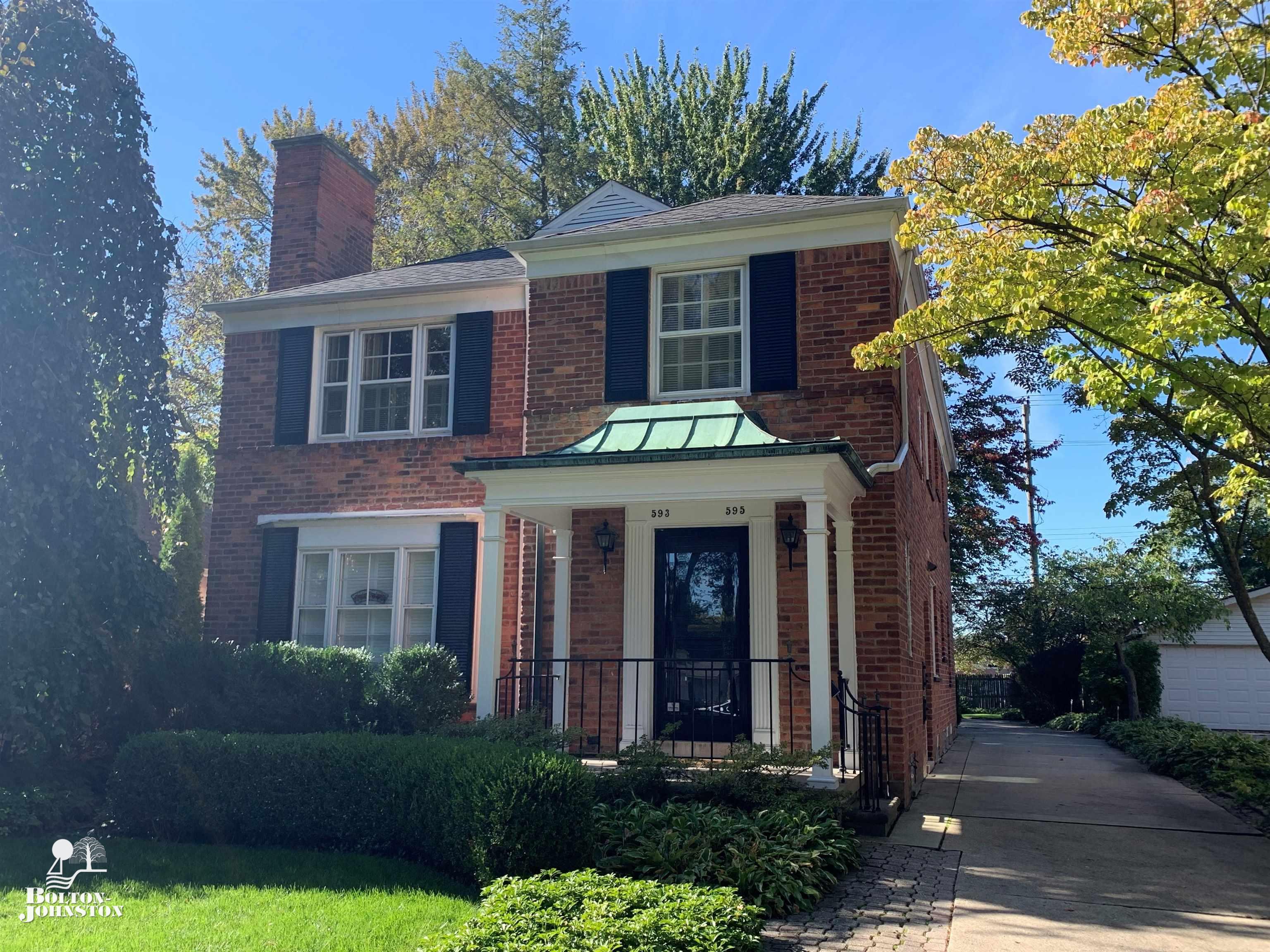 593 Neff Road Grosse Pointe, MI 48230 - Photo 1 of 13 50135645-a9a6b11f-4bd8-4d1d-b866-fd0de2d3e0a9.JPG