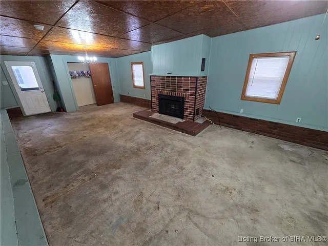 $180,000 | 901 North College Avenue, Salem, IN 47167