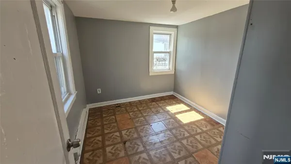 $1,575 | 309 Hudson Street, Hackensack, NJ 07601