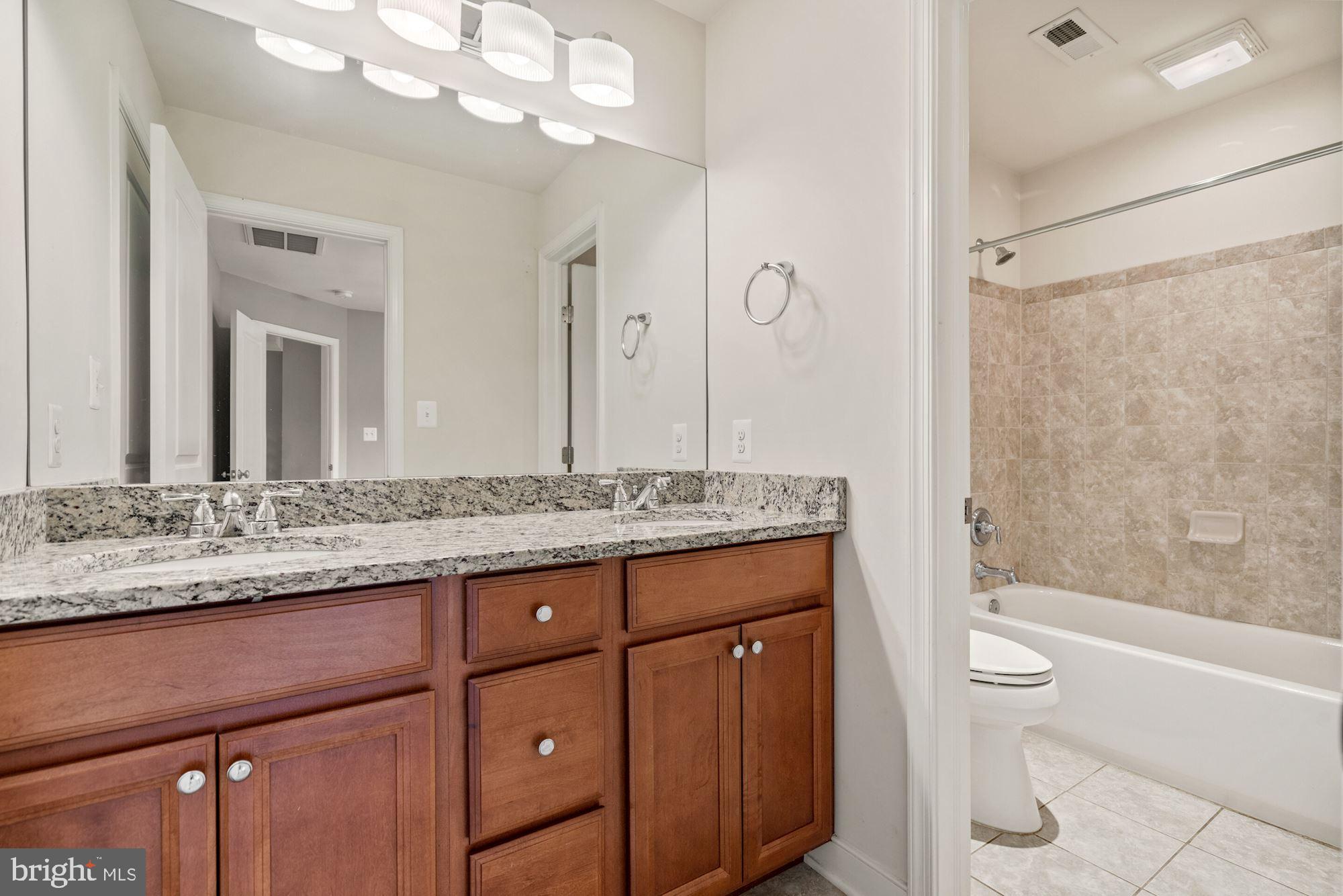 3276 Rokeby Road Delaplane, VA 20144 - Photo 33 of 55 Hall Bath