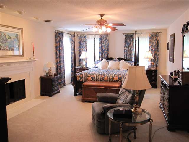 7424 North Mount Hawley Road Peoria, IL 61614 - Photo 4 of 8 Gallery Image 4