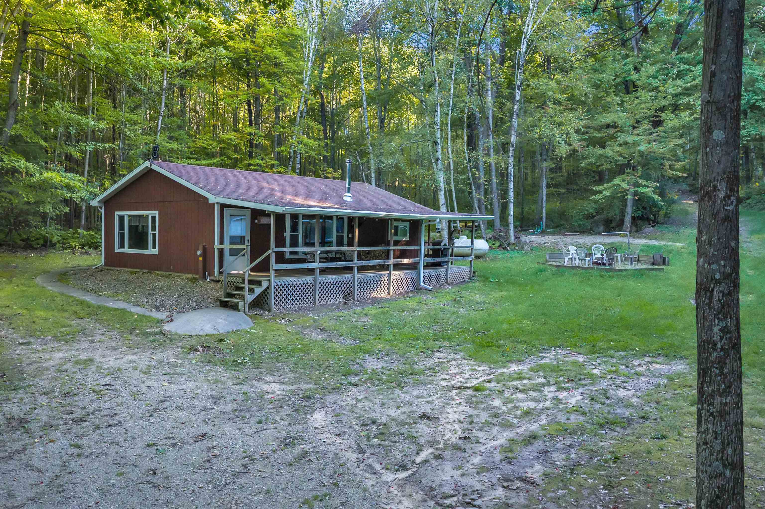 E559 Indian Valley Road Waupaca, WI 54981 - Photo 1 of 52 Gallery Image 1
