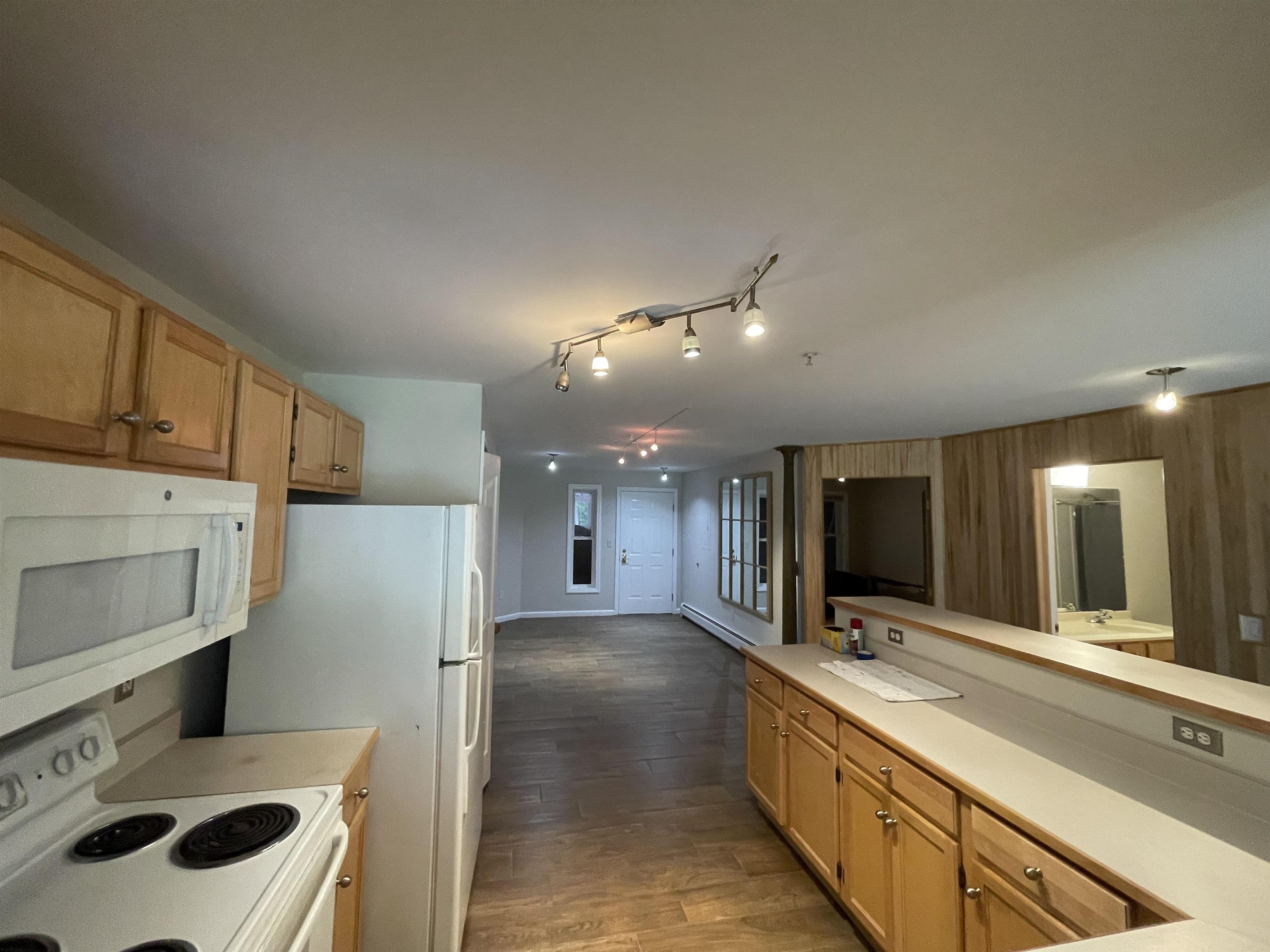7 Claire Point Road Burlington, VT 05408 - Photo 9 of 20 Gallery Image 9