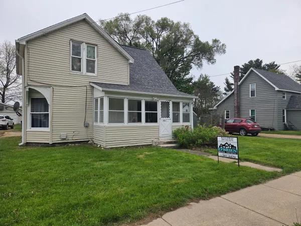 $192,000 | 207 North State Street, Gobles, MI 49055