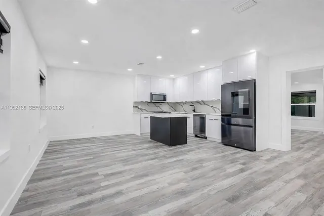 $3,900 | 8281 Northeast 2nd Court, Miami, FL 33138