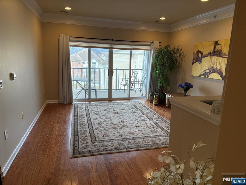 5408 Warrens Way Wanaque, NJ 07465 - Photo 6 of 36