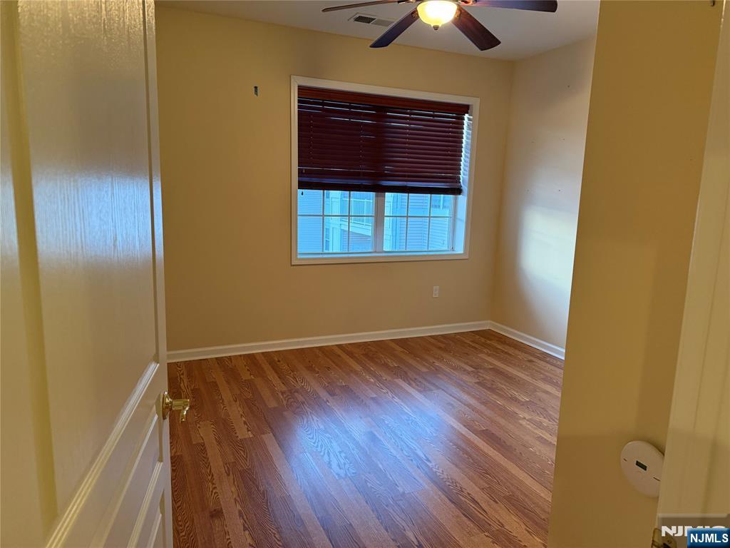 5408 Warrens Way Wanaque, NJ 07465 - Photo 8 of 36