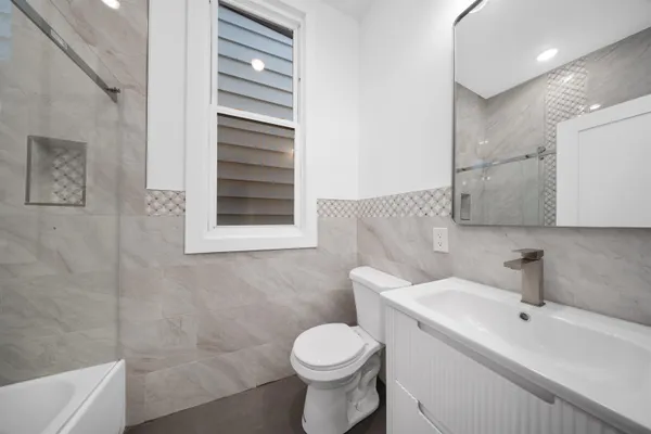 $4,250 | 1111 53rd Street, Unit 3, North Bergen, NJ 07047