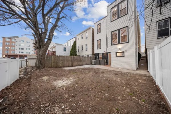 $4,250 | 1111 53rd Street, Unit 3, North Bergen, NJ 07047