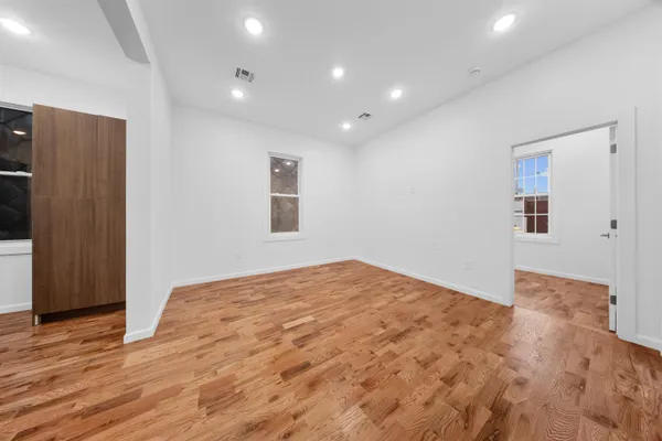 $4,250 | 1111 53rd Street, Unit 3, North Bergen, NJ 07047