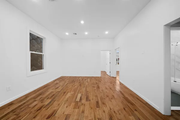 $4,250 | 1111 53rd Street, Unit 3, North Bergen, NJ 07047