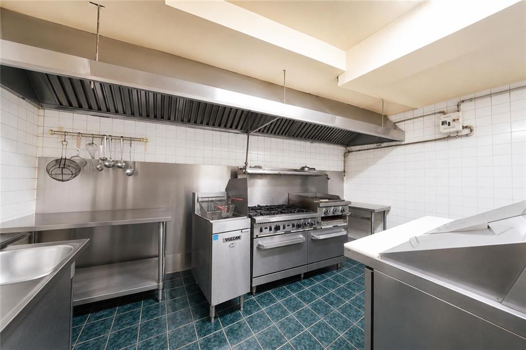 10 Bay Ridge Avenue Brooklyn, NY 11220 - Photo 9 of 31