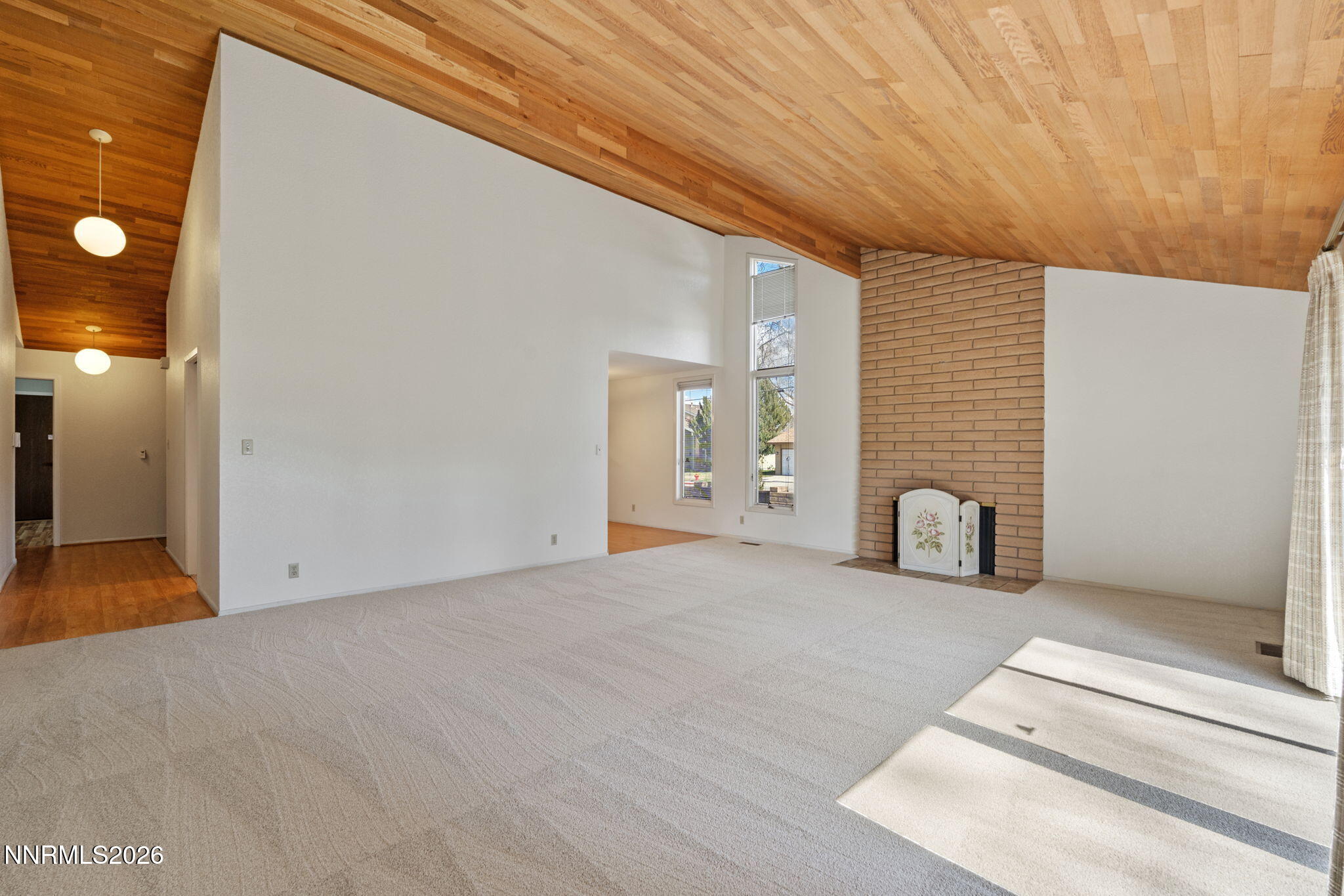 2008 Sunburst Way Reno, NV 89509 - Photo 4 of 24 6-web-or-mls-DSC06706