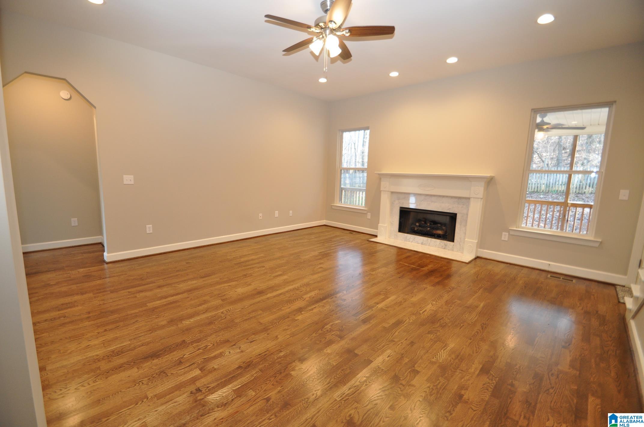 146 Newgate Road Alabaster, AL 35007 - Photo 2 of 22